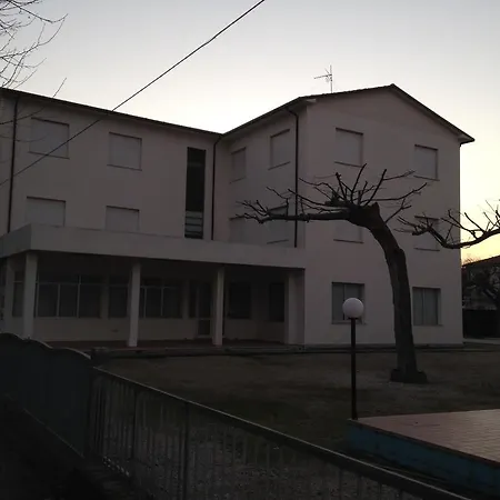 Centro Vacanze La Perla * Беллария-Иджеа-Марина